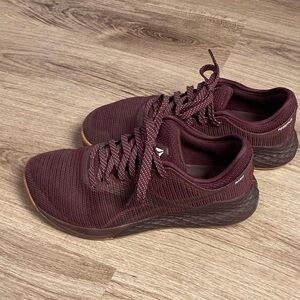 Reebok Nanos women’s 9/mens 7.5 maroon/burgundy